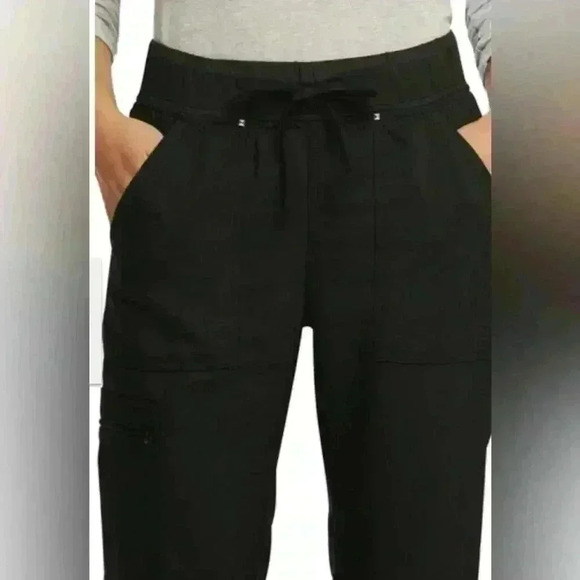 Scrubstar Ultimate Crisscross V-Neck Top & Yoga Cargo Joggers Size XS Black NWT - Picture 13 of 16
